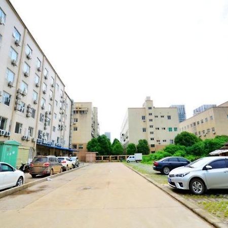 Jinjiang Inn Wuhan Optics Valley Avenue Gaoxiner Road Esterno foto